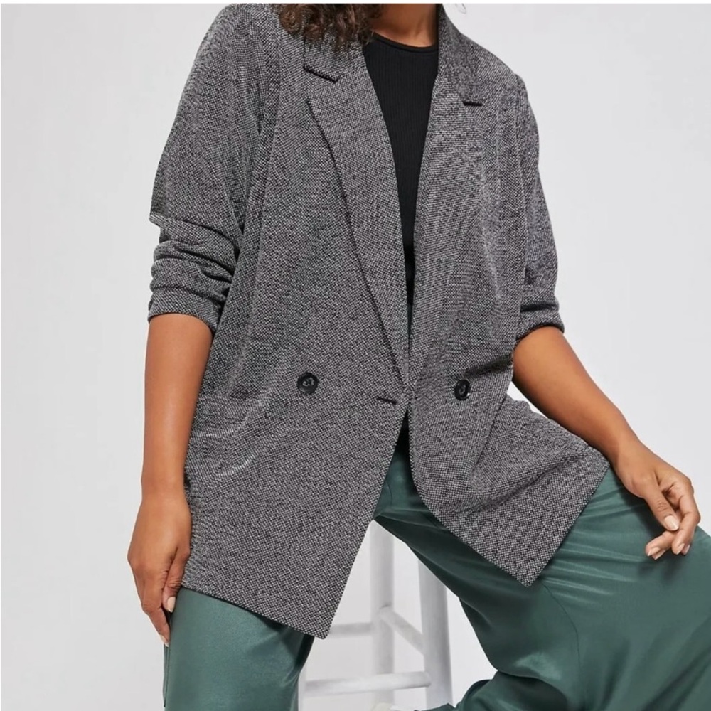 Relaxed Textured Blazer